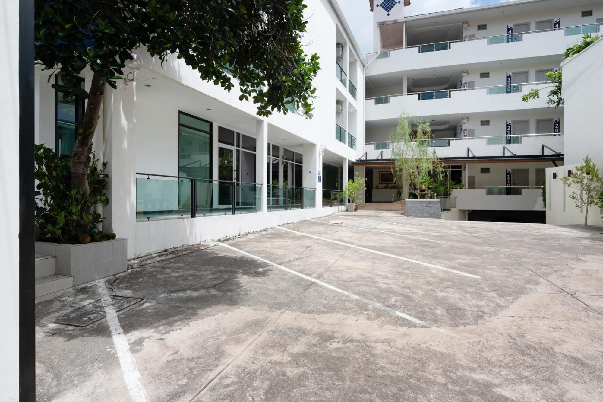 Kokotel Pattaya North Beach Екстер'єр фото