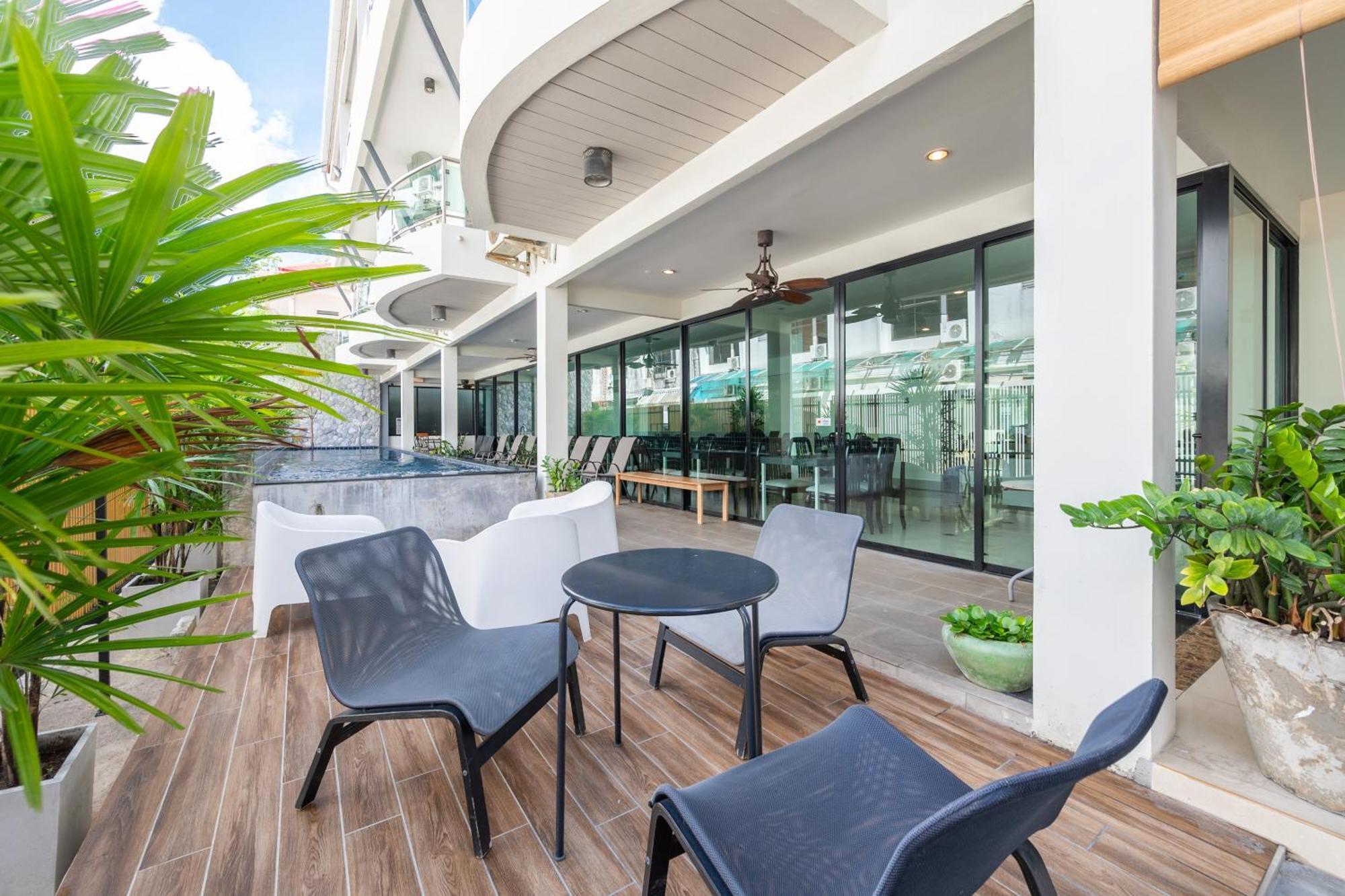 Kokotel Pattaya North Beach Екстер'єр фото